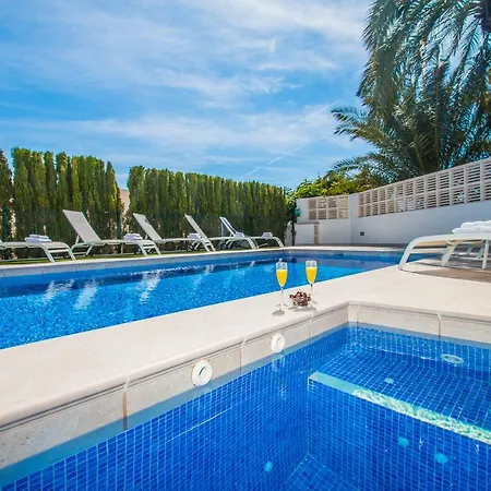 Abahana Villas Bienvenida فيلة كاليبي